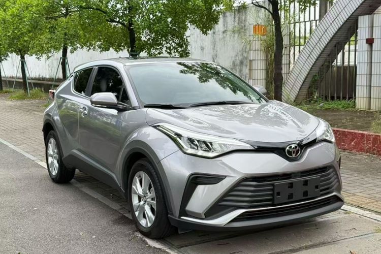 Used Toyota IZOA 2021 2.0L Yixing Version Exterior 2