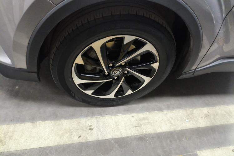 Used Toyota IZOA 2021 2.0L Yichi SPORT Exterior 4