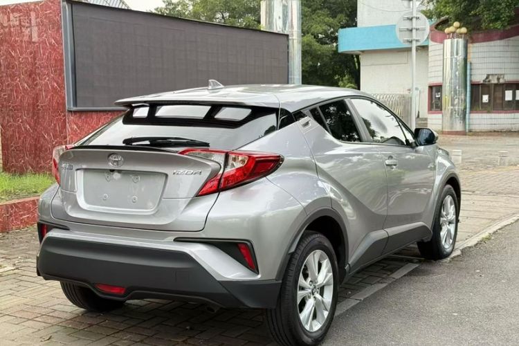 Used Toyota IZOA 2021 2.0L Yixing Version Exterior 5