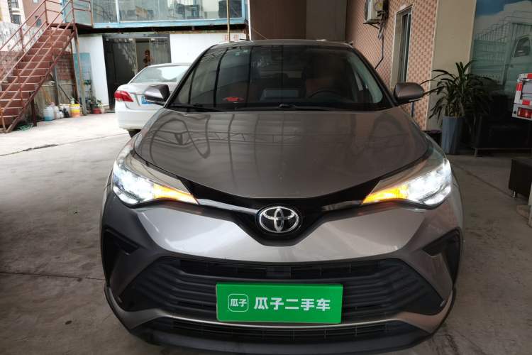 Used Toyota IZOA 2021 2.0L Enjoy Edition Front