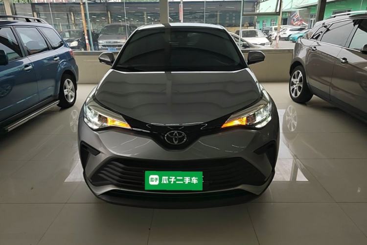 Used Toyota IZOA 2021 2.0L Yixing Version Front