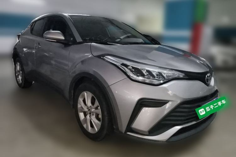 Used Toyota IZOA 2021 2.0L Enjoy Edition Front Right 45 Deg