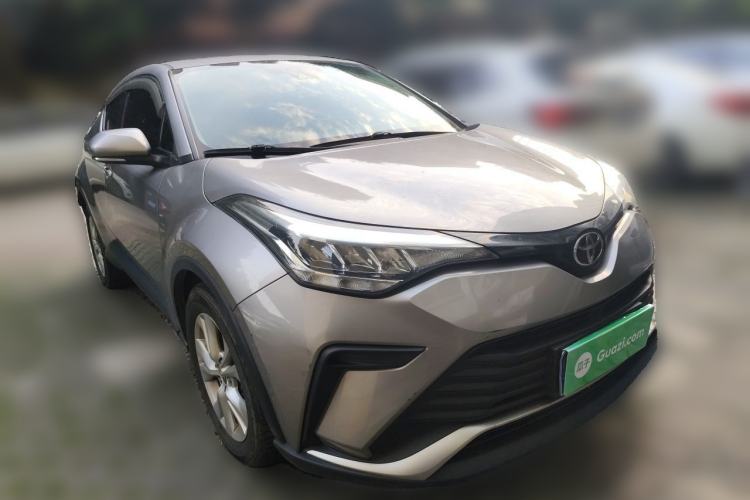 Used Toyota IZOA 2021 2.0L Enjoy Edition Front Right 45 Deg
