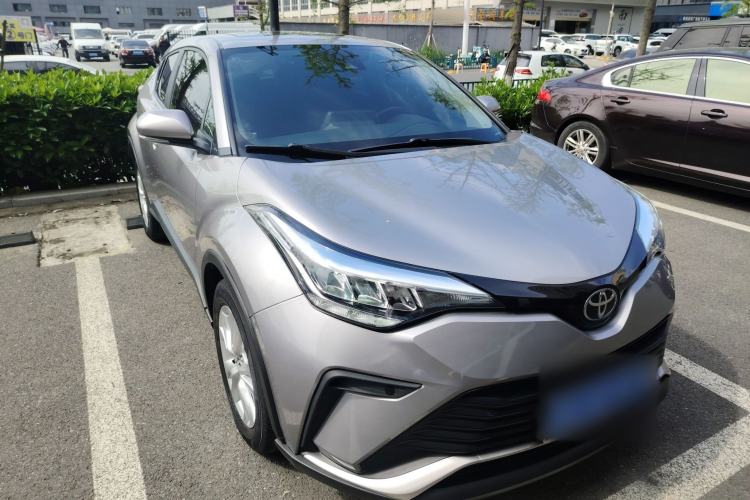 Used Toyota IZOA 2021 2.0L Yixing Version Front Right 45 Deg