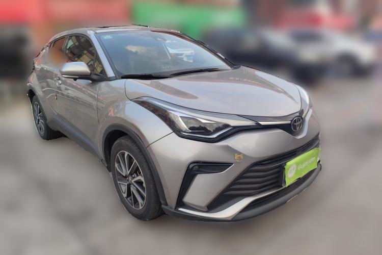 Used Toyota IZOA 2021 2.0L Yichi Version Front Right 45 Deg