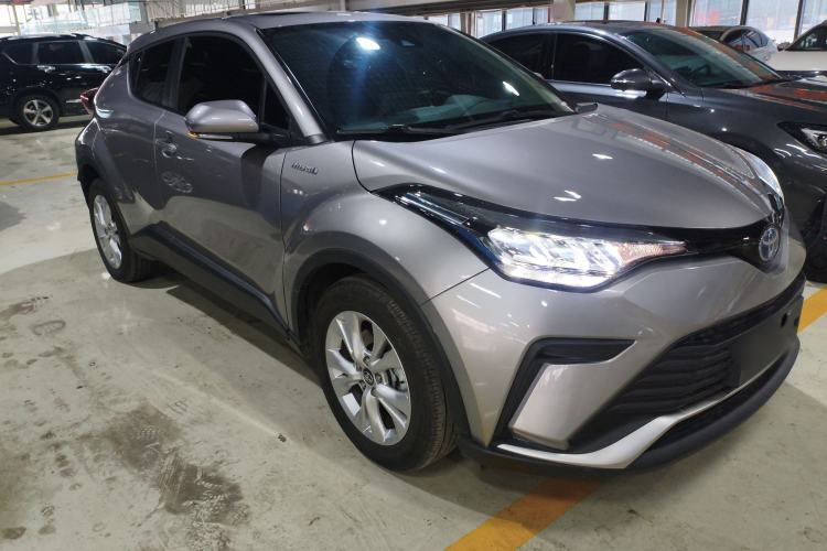 Used Toyota IZOA 2021 Dual-Motor 2.0L Yixiang Edition Front Right 45 Deg