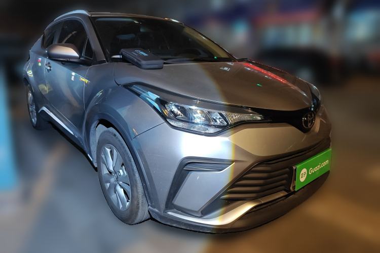 Used Toyota IZOA 2021 2.0L Enjoy Edition Front Right 45 Deg