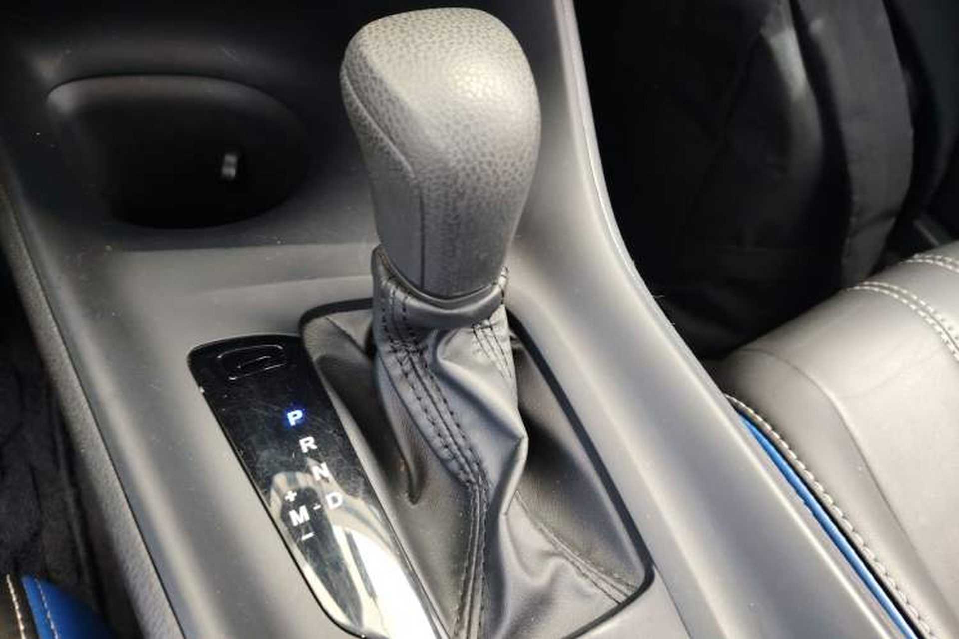 Used Toyota IZOA 2021 2.0L Yixing Version Gear Lever