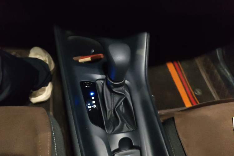 Used Toyota IZOA 2021 2.0L Enjoy Edition Gear Lever
