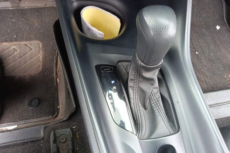 Used Toyota IZOA 2021 2.0L Yidong Edition Gear Lever