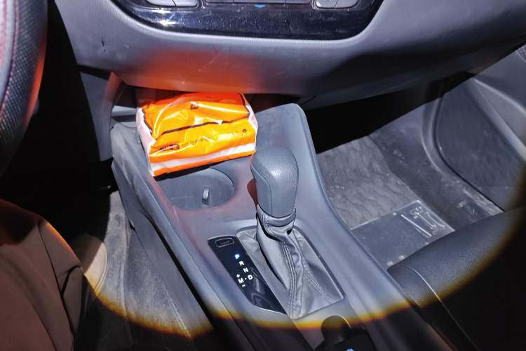 Used Toyota IZOA 2021 2.0L Enjoy Edition Gear Lever