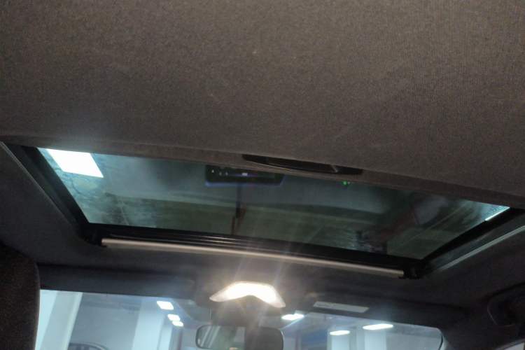 Used Toyota IZOA 2021 2.0L Yichi SPORT Headliner