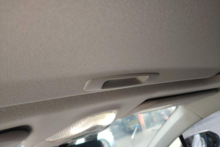 Used Toyota IZOA 2021 2.0L Yixing Version Headliner