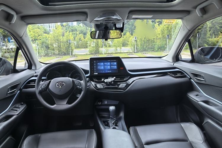 Used Toyota IZOA 2021 2.0L Enjoy Edition Interior 1