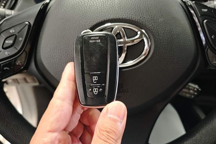 Used Toyota IZOA 2021 2.0L Enjoy Edition Interior 1