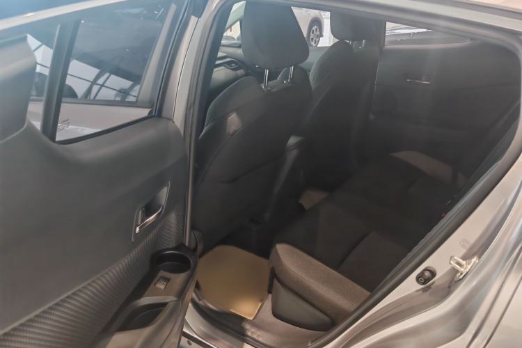 Used Toyota IZOA 2021 2.0L Enjoy Edition Interior 2