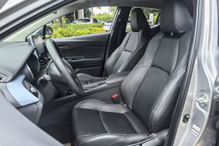Used Toyota IZOA 2021 2.0L Enjoy Edition Interior 3