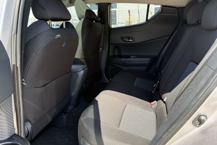 Used Toyota IZOA 2021 2.0L Enjoy Edition Interior 3