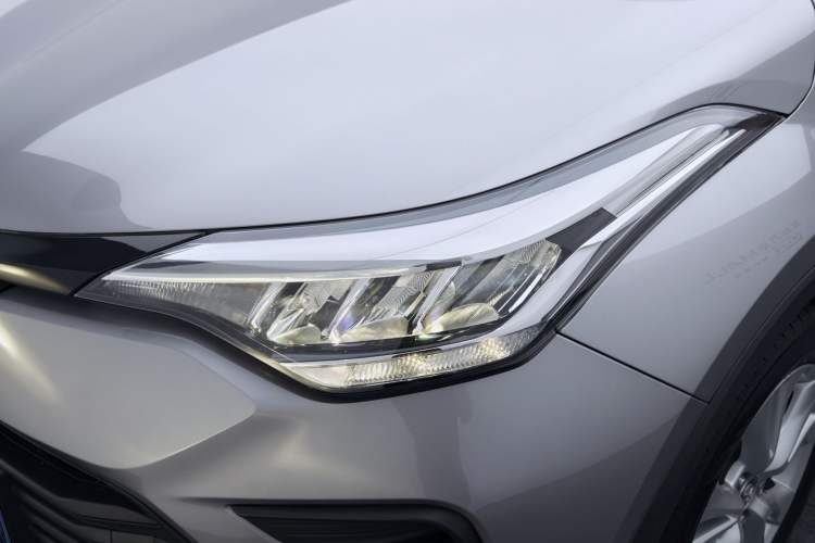 Used Toyota IZOA 2021 2.0L Enjoy Edition Left Front Headlight