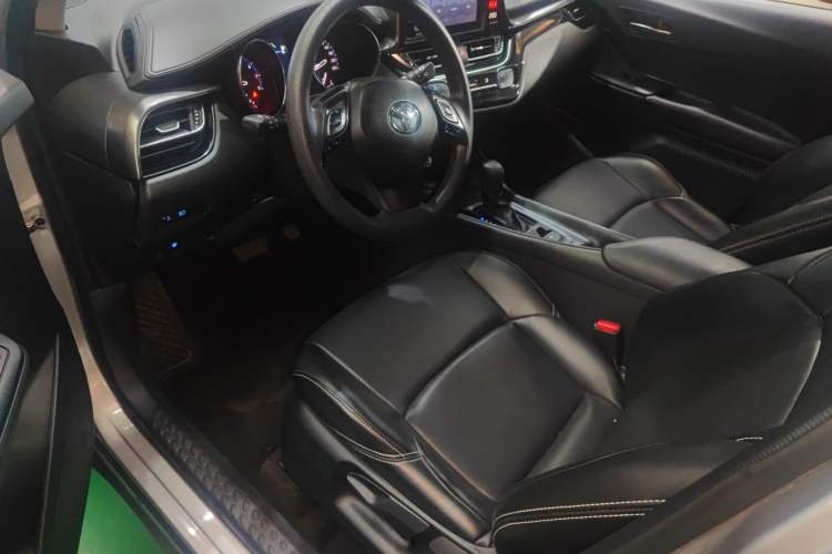 Used Toyota IZOA 2021 2.0L Yixing Version Left Front Seat