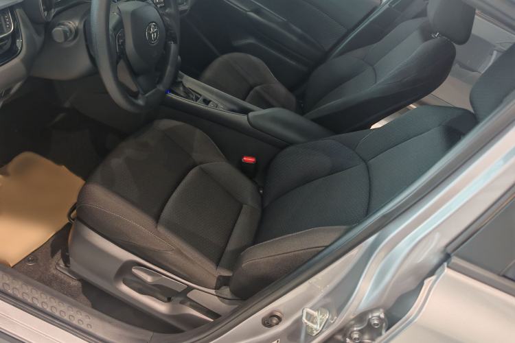 Used Toyota IZOA 2021 2.0L Enjoy Edition Left Front Seat