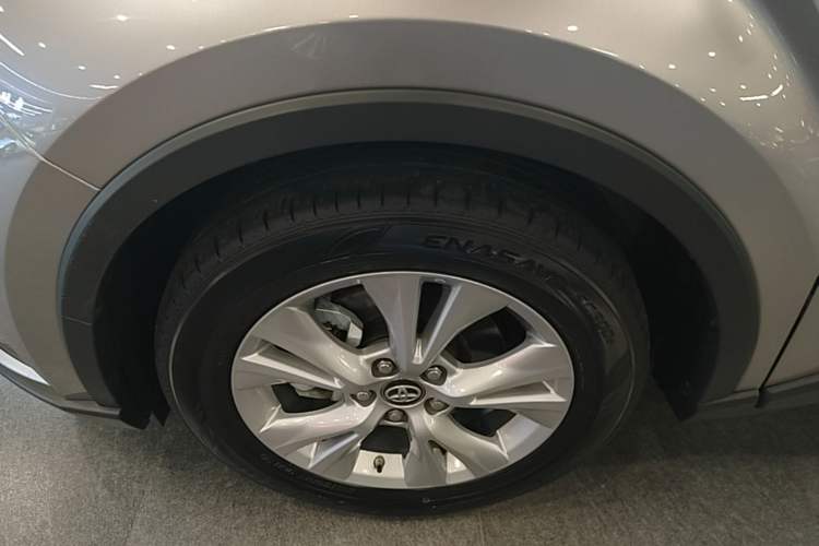Used Toyota IZOA 2021 2.0L Enjoy Edition Left Front Wheel Hub