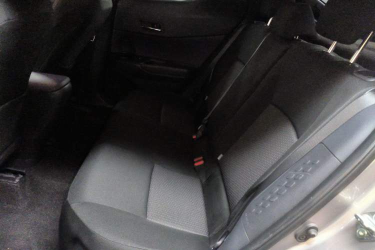 Used Toyota IZOA 2021 2.0L Yichi SPORT Left Rear Seat