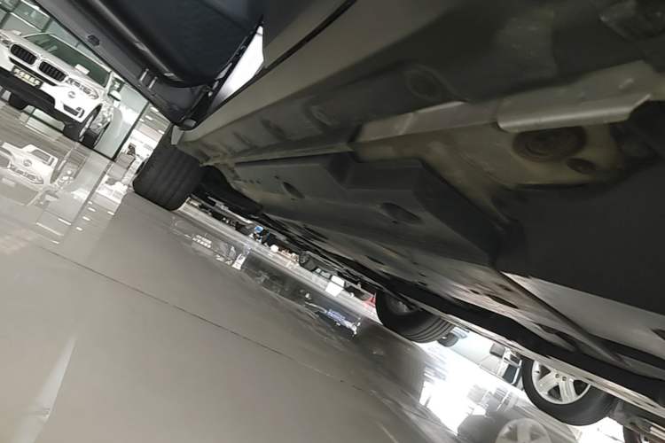 Used Toyota IZOA 2021 2.0L Yixing Version Left Side Sill