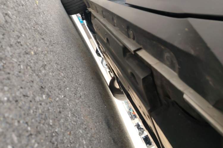 Used Toyota IZOA 2021 2.0L Yixing Version Left Side Sill
