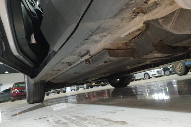 Used Toyota IZOA 2021 Dual-Motor 2.0L Yixiang Edition Left Side Sill