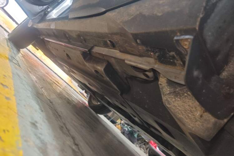 Used Toyota IZOA 2021 2.0L Yixing Version Left Side Sill