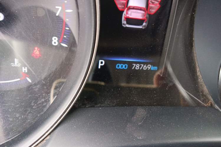 Used Toyota IZOA 2021 2.0L Yidong Edition Odometer Close Up