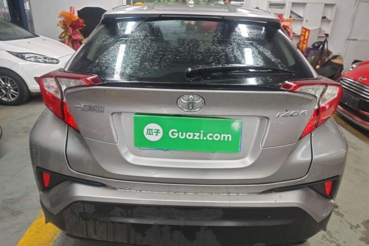 Used Toyota IZOA 2021 2.0L Yixing Version Rear