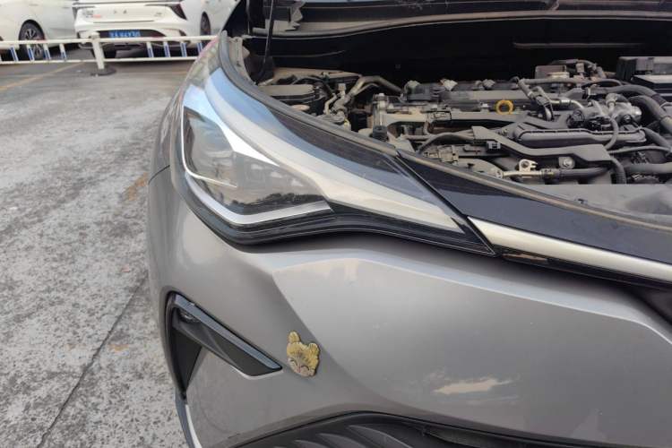 Used Toyota IZOA 2021 2.0L Yichi Version Right Front Headlight