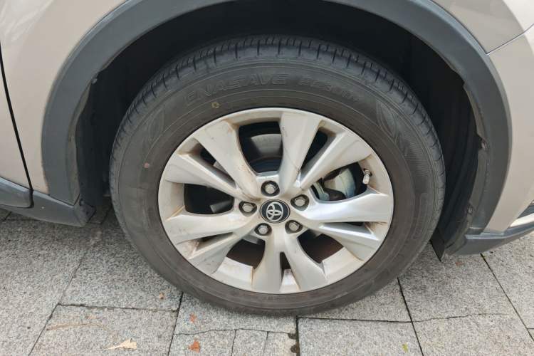 Used Toyota IZOA 2021 2.0L Enjoy Edition Right Front Wheel Hub