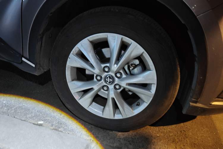 Used Toyota IZOA 2021 2.0L Enjoy Edition Right Front Wheel Hub