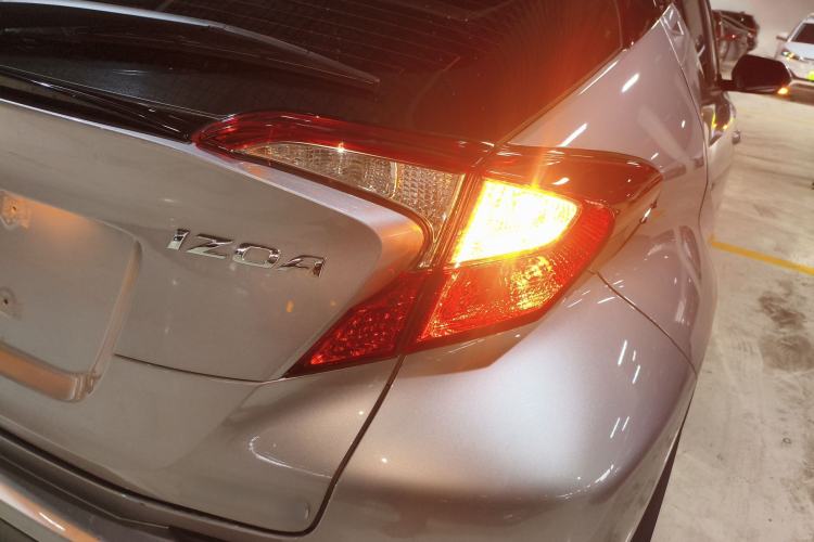 Used Toyota IZOA 2021 Dual-Motor 2.0L Yixiang Edition Right Rear Taillight