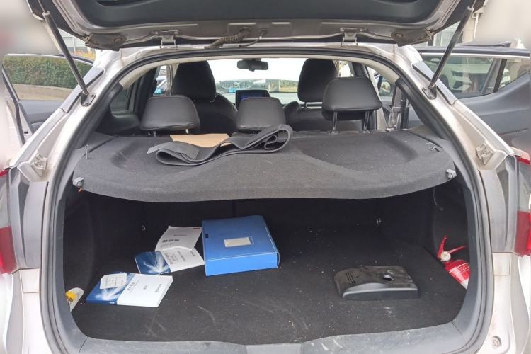 Used Toyota IZOA 2021 2.0L Yidong Edition Trunk