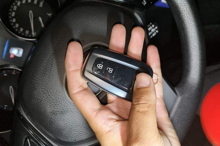 Used Toyota IZOA 2021 2.0L Enjoy Edition Vehicle Key