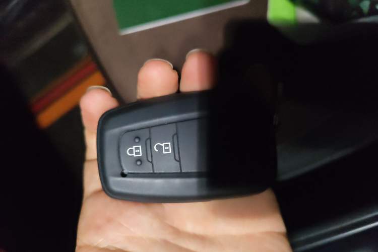 Used Toyota IZOA 2021 2.0L Enjoy Edition Vehicle Key