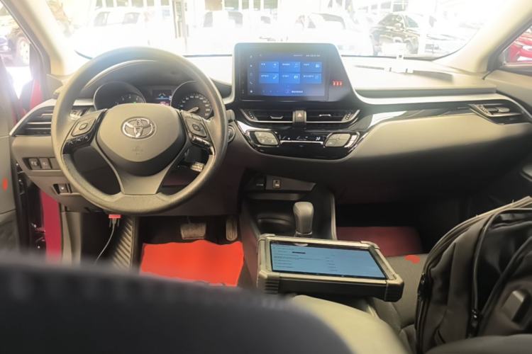 Used Toyota IZOA 2021 2.0L Enjoy Edition Center Console