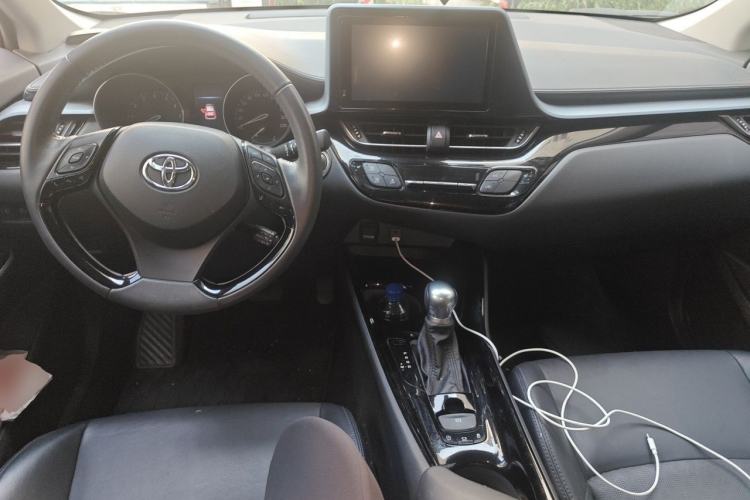 Used Toyota IZOA 2021 2.0L Yichi SPORT Center Console