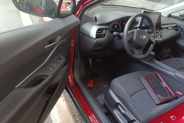 Used Toyota IZOA 2021 Dual-Motor 2.0L Yixiang Edition Driver Seat