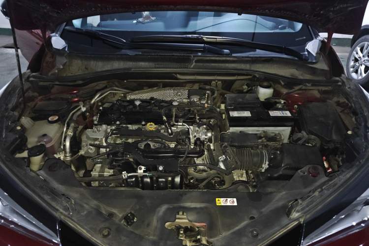 Used Toyota IZOA 2021 2.0L Yixing Version Engine Bay
