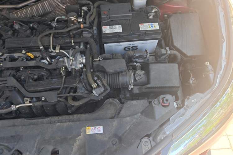 Used Toyota IZOA 2021 2.0L Yixing Version Engine Bay Left