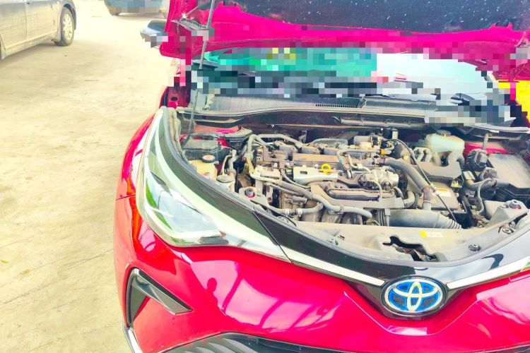 Used Toyota IZOA 2021 Dual-Motor 2.0L Yichi Edition Engine Bay Right