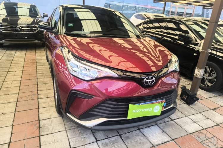 Used Toyota IZOA 2021 2.0L Enjoy Edition Front Right 45 Deg