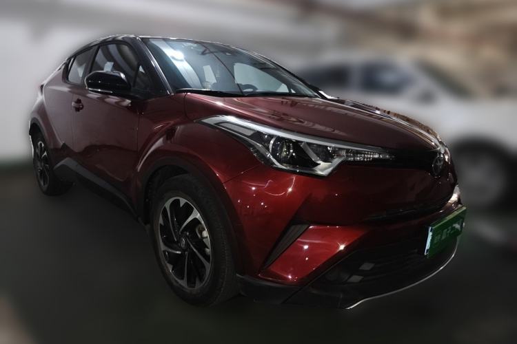 Used Toyota IZOA 2021 2.0L Yixing Version Front Right 45 Deg