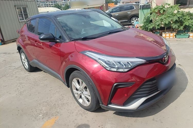 Used Toyota IZOA 2021 2.0L Enjoy Edition Front Right 45 Deg