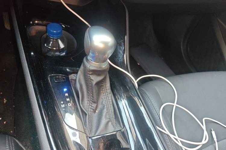 Used Toyota IZOA 2021 2.0L Yichi SPORT Gear Lever